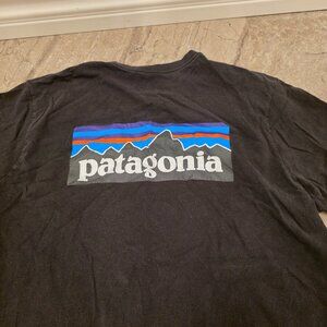 Patagonia Mens Large black Long Sleeve T Shirt Regular Fit Box Logo Graphic Tee